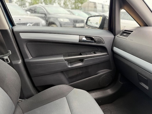 Used Vauxhall Zafira 2007 for sale - 75487815: Photo 32