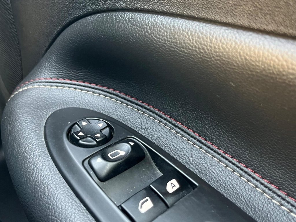 Used DS Automobiles DS 3 2017 for sale - 76248569: Photo 39