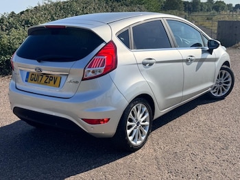 Used Ford Fiesta 2017 for sale - 79261082: Photo