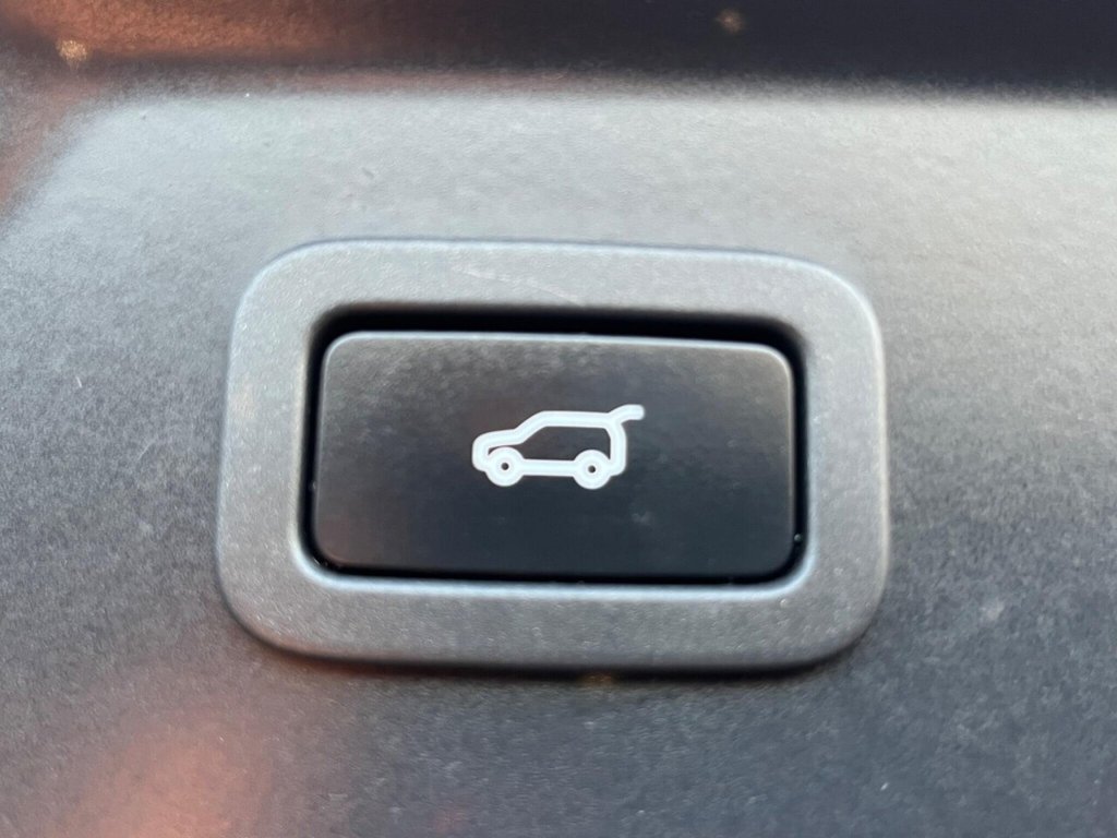 Used Land Rover Range Rover Velar 2019 for sale - 77360140: Photo 33