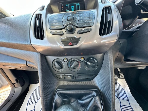 Used Ford Grand Tourneo Connect 2017 for sale - 75802270: Photo 12