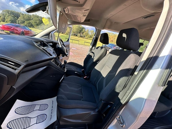 Used Ford Grand Tourneo Connect 2017 for sale - 75802270: Photo 27