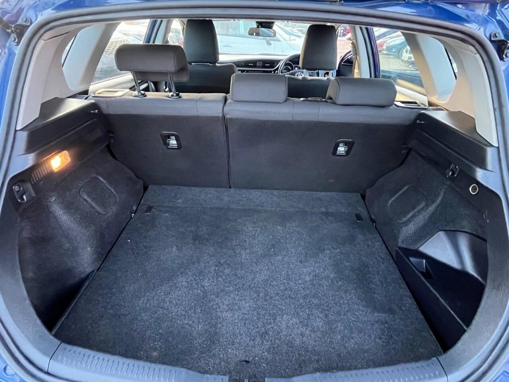 Used Toyota Auris 2017 for sale - 77638160: Photo 44