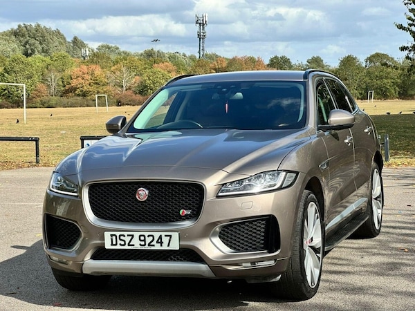 Used Jaguar F-Pace 2017 for sale - 75765598: Photo 14