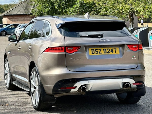Used Jaguar F-Pace 2017 for sale - 75765598: Photo 16