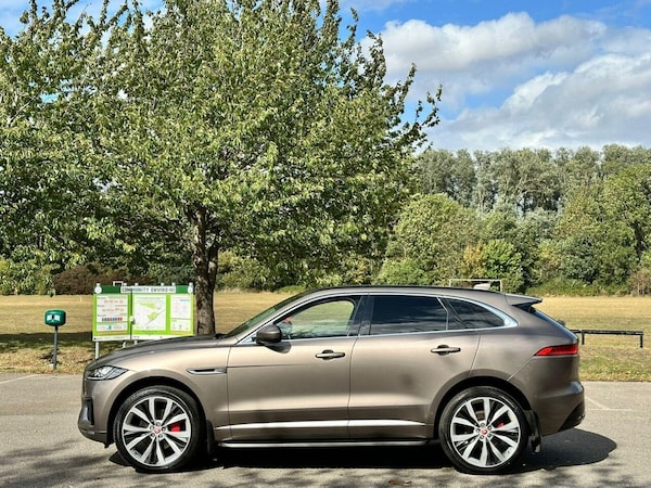 Used Jaguar F-Pace 2017 for sale - 75765598: Photo 18
