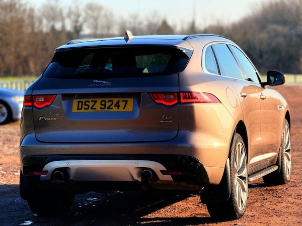 Used Jaguar F-Pace 2017 for sale - 75765598: Photo 25