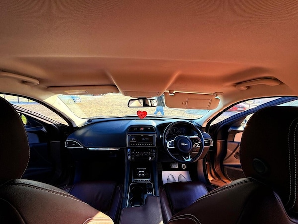 Used Jaguar F-Pace 2017 for sale - 75765598: Photo 27
