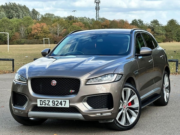 Used Jaguar F-Pace 2017 for sale - 75765598: Photo 6