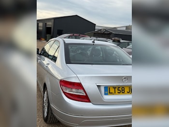 Used Mercedes-Benz C-Class 2008 for sale - 75867943: Photo
