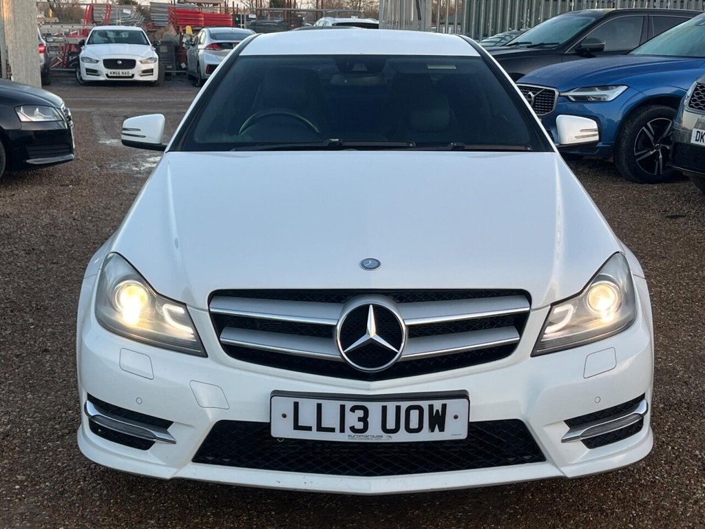 Used Mercedes-Benz C Class 2013 for sale - 77010115: Photo 2