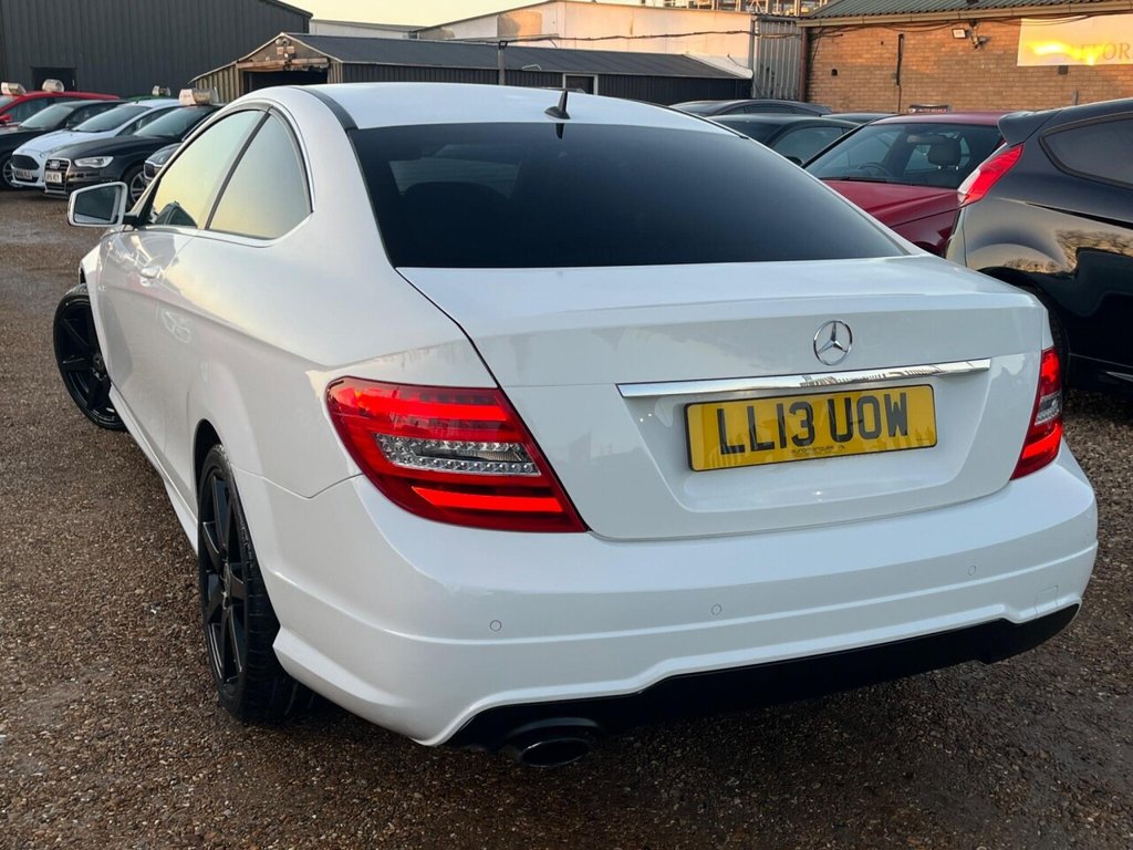 Used Mercedes-Benz C Class 2013 for sale - 77010115: Photo 4