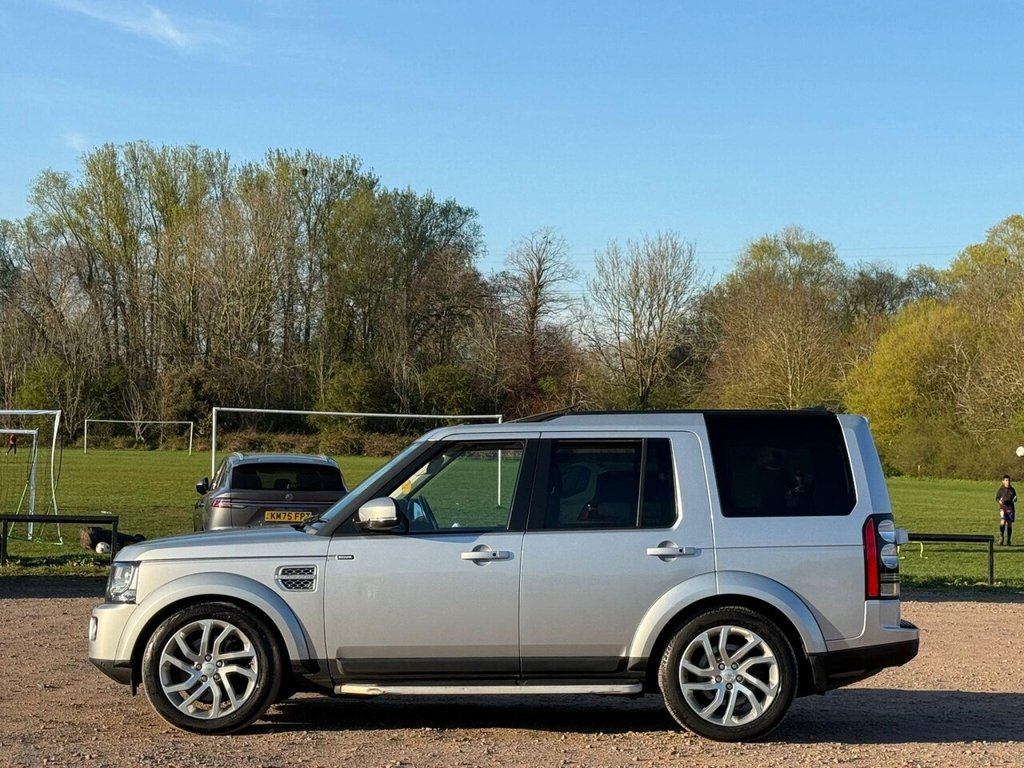 Used Land Rover Discovery 2015 for sale - 78167607: Photo 4