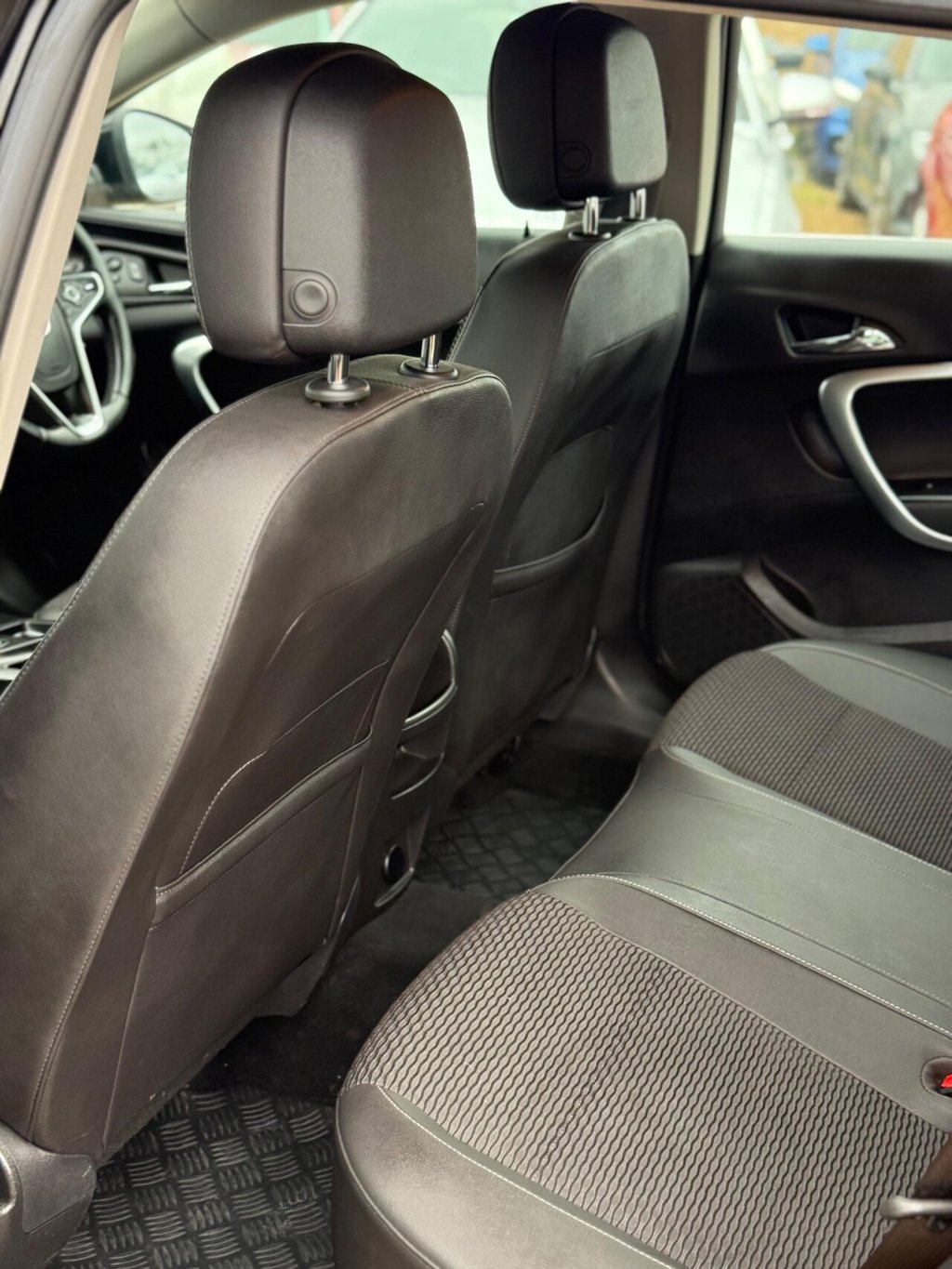 Used Vauxhall Insignia 2017 for sale - 77301837: Photo 18