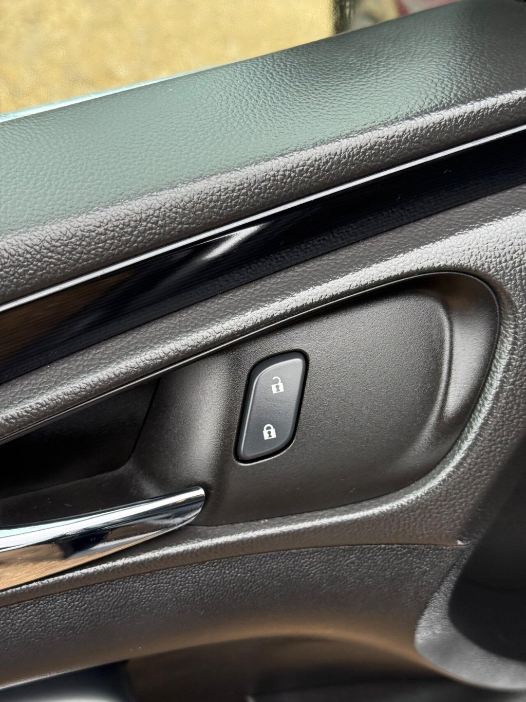 Used Vauxhall Insignia 2017 for sale - 77301837: Photo 23