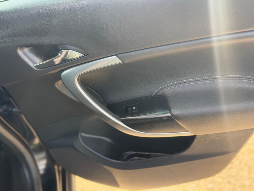 Used Vauxhall Insignia 2017 for sale - 76717222: Photo 15