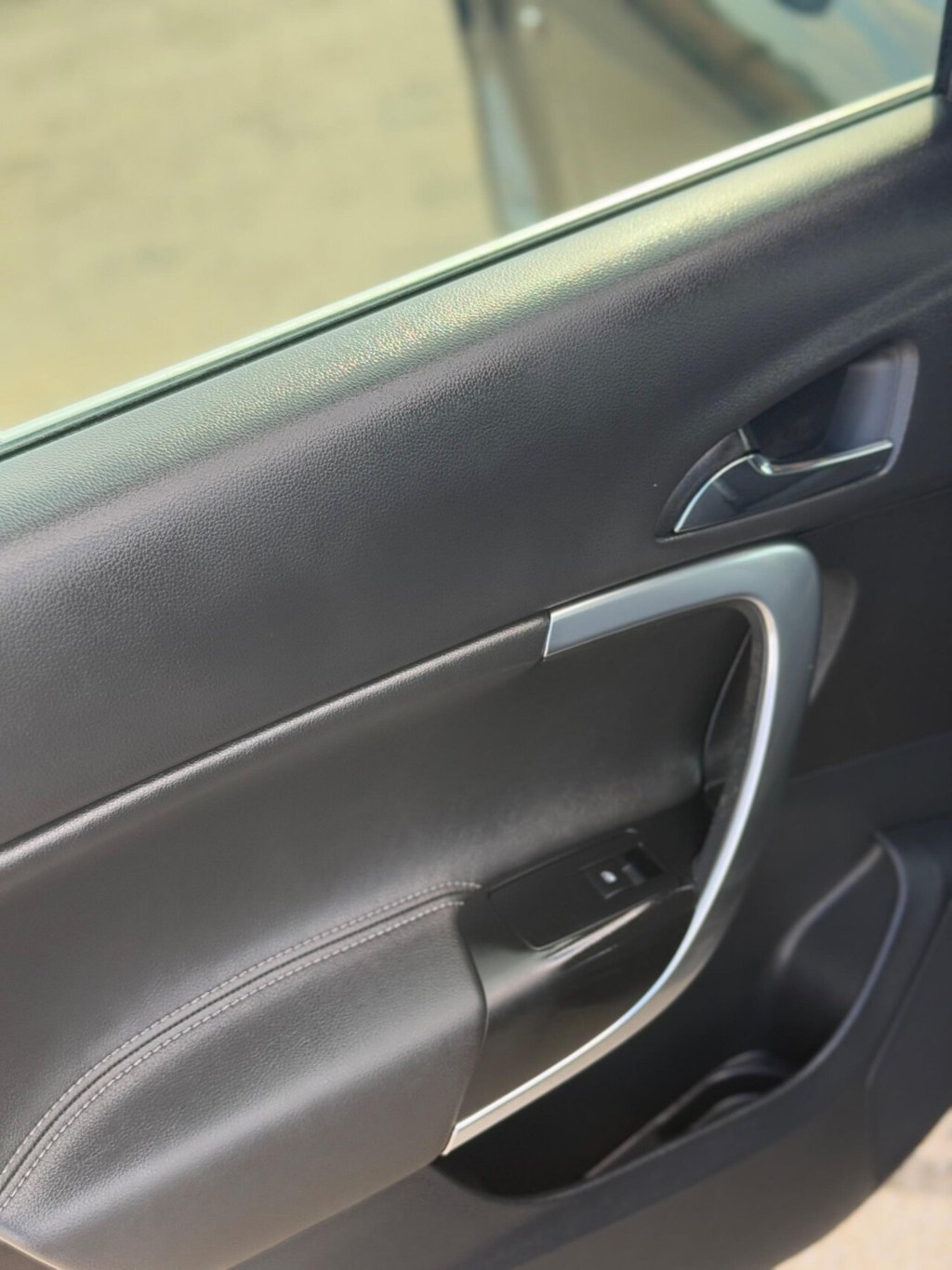 Used Vauxhall Insignia 2017 for sale - 76717222: Photo 9