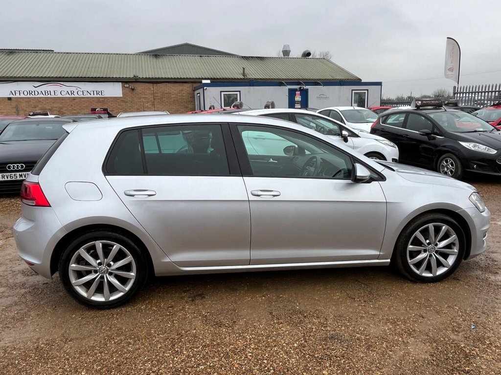 Used Volkswagen Golf 2014 for sale - 77250784: Photo 17