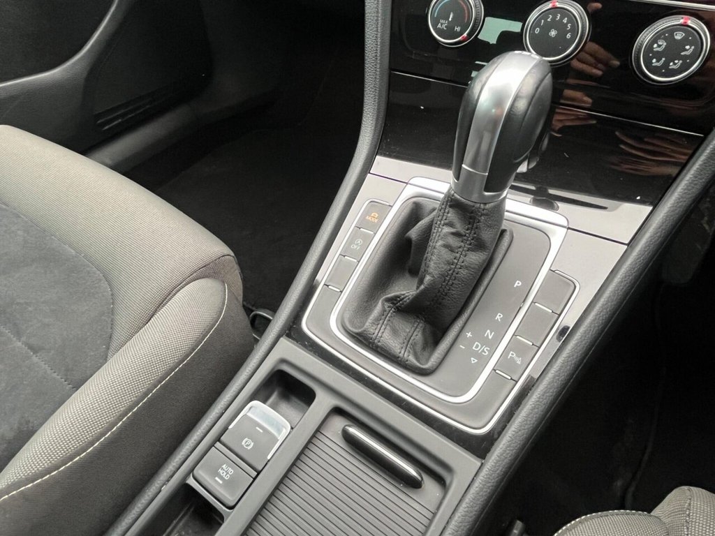 Used Volkswagen Golf 2014 for sale - 77250784: Photo 24