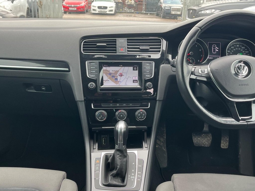 Used Volkswagen Golf 2014 for sale - 77250784: Photo 25