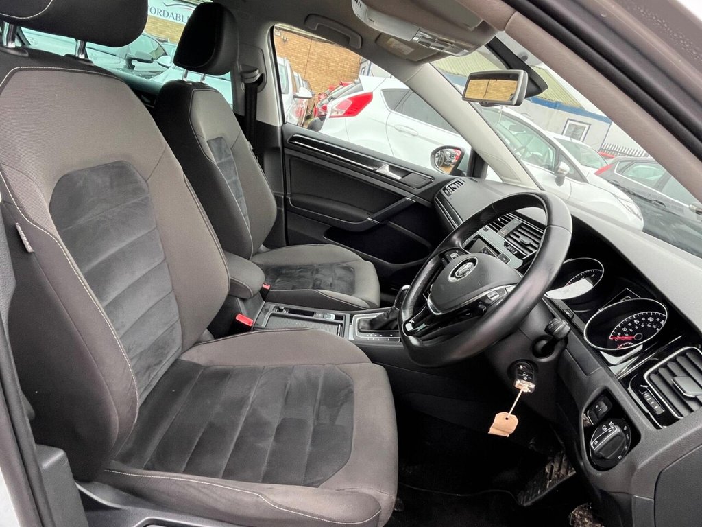 Used Volkswagen Golf 2014 for sale - 77250784: Photo 29