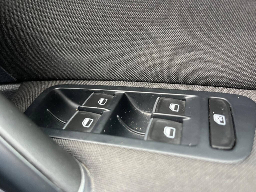 Used Volkswagen Golf 2014 for sale - 77250784: Photo 32