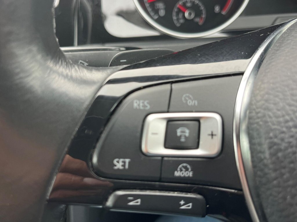 Used Volkswagen Golf 2014 for sale - 77250784: Photo 33