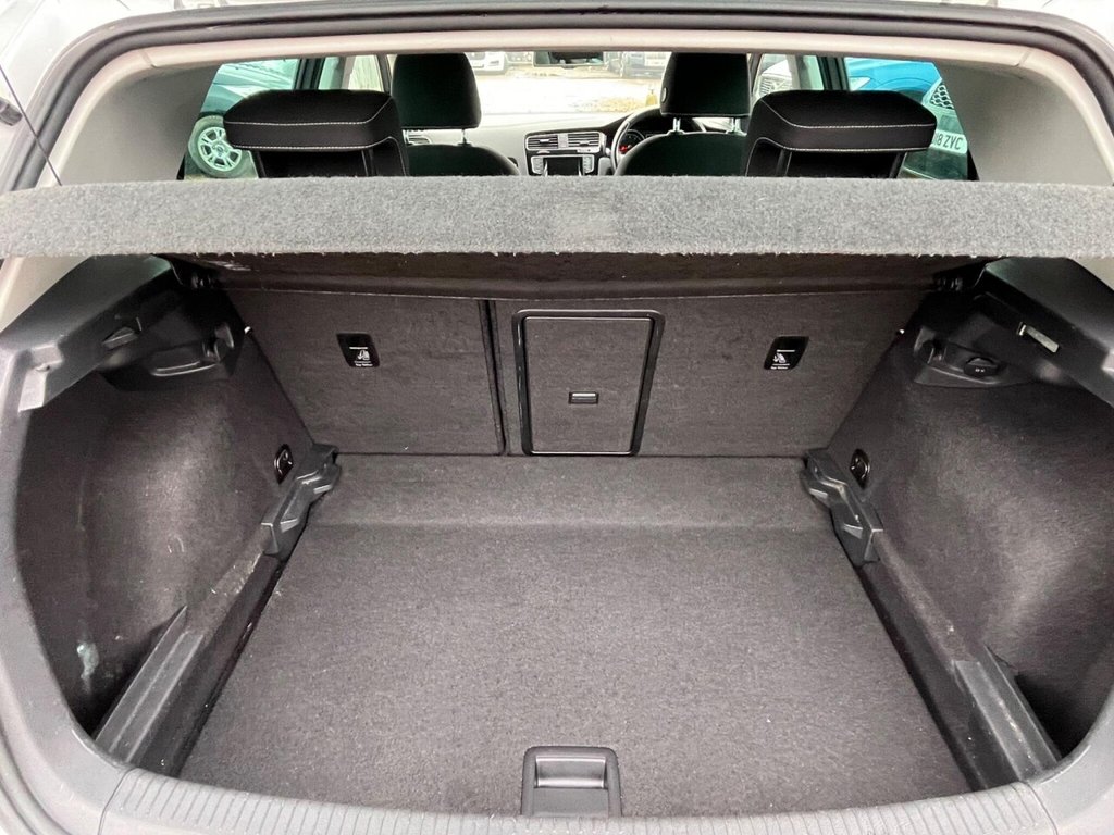 Used Volkswagen Golf 2014 for sale - 77250784: Photo 41