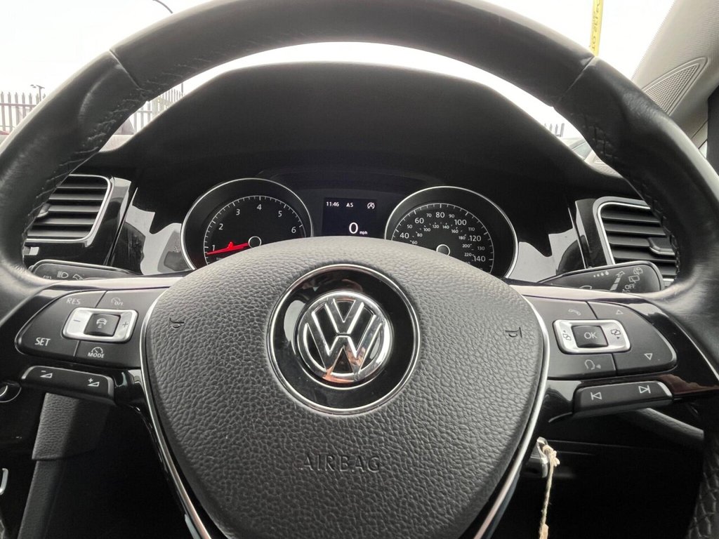 Used Volkswagen Golf 2014 for sale - 77250784: Photo 42