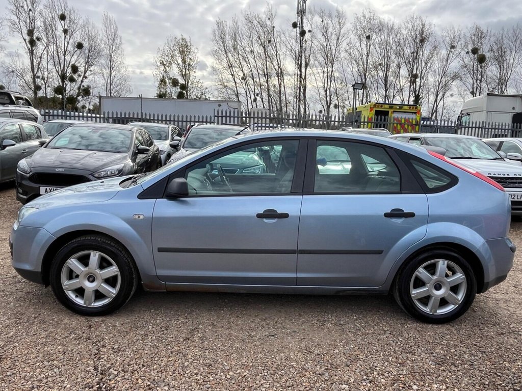 Used Ford Focus 2006 for sale - 76396410: Photo 3