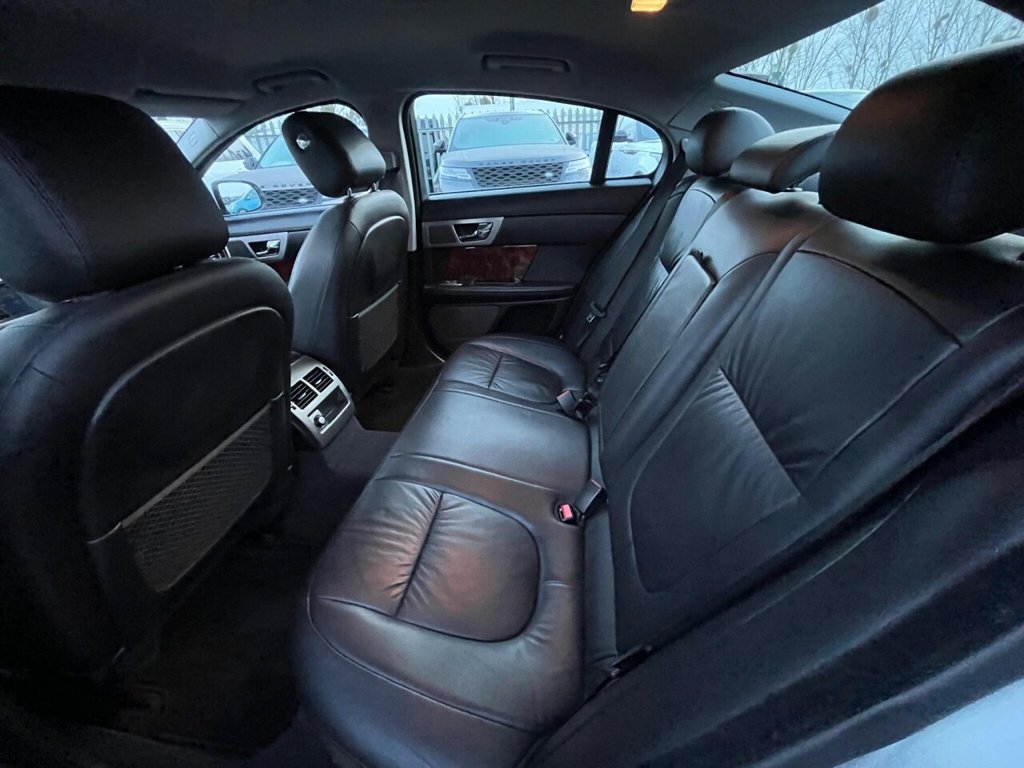 Used Jaguar XF 2010 for sale - 77394619: Photo 26