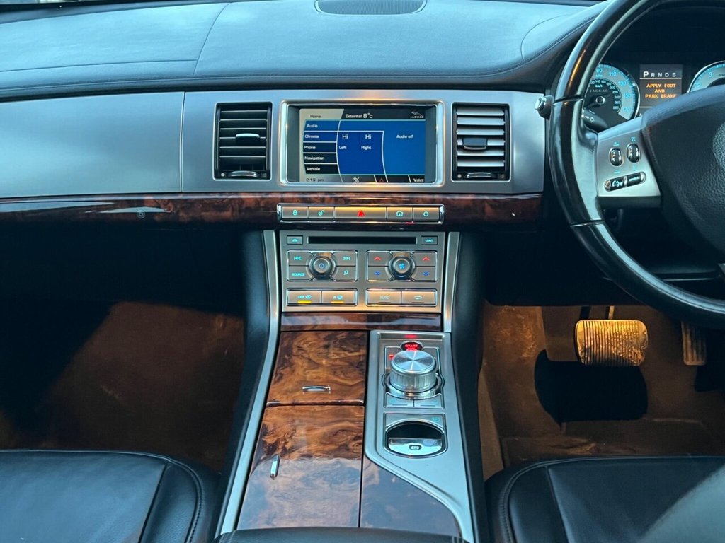 Used Jaguar XF 2010 for sale - 77394619: Photo 39