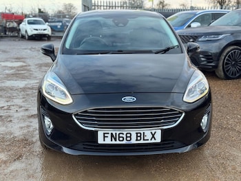 Used Ford Fiesta 2018 for sale - 77178012: Photo