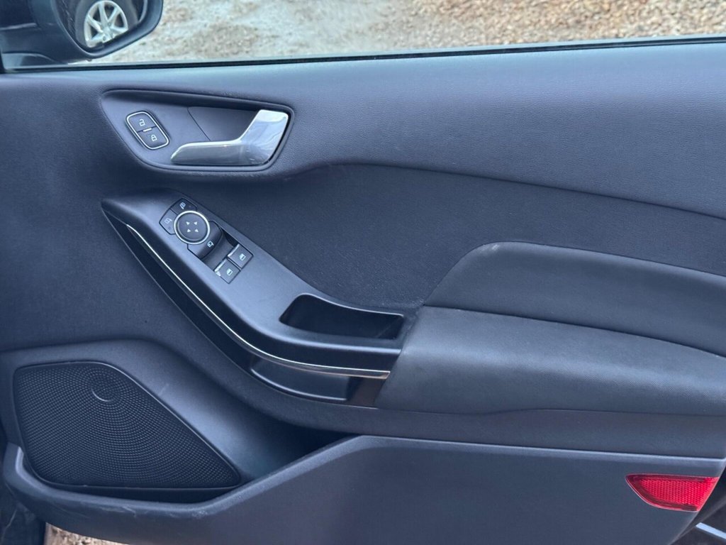 Used Ford Fiesta 2018 for sale - 77178012: Photo 30