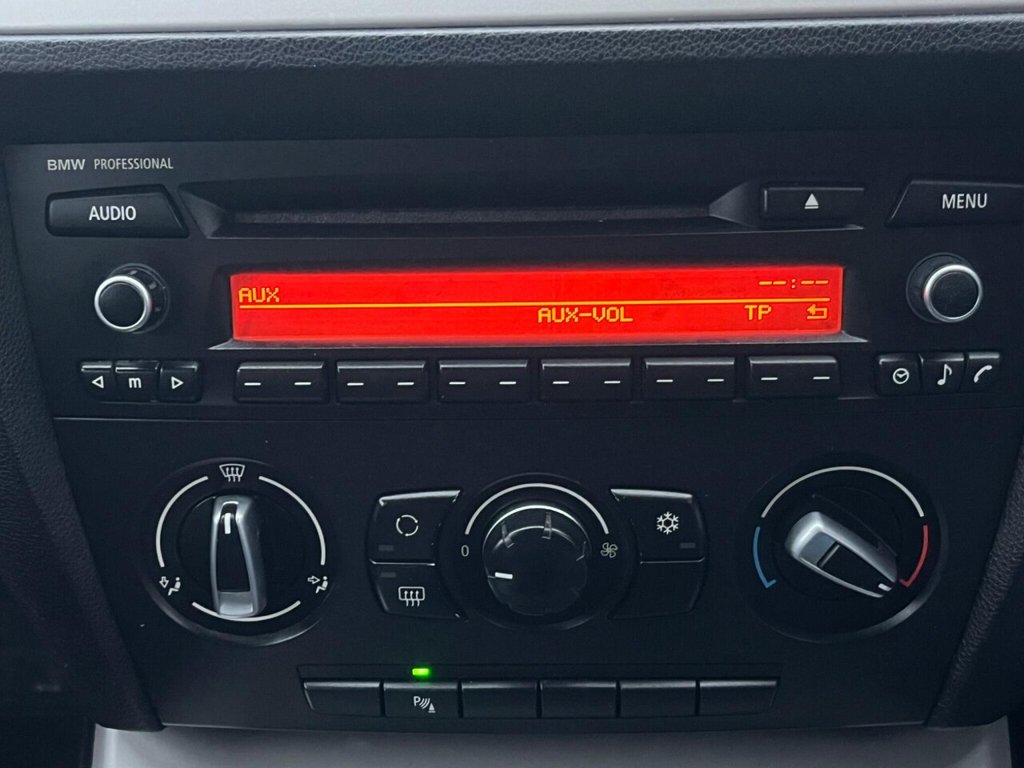 Used BMW 3 Series 2011 for sale - 77060613: Photo 28