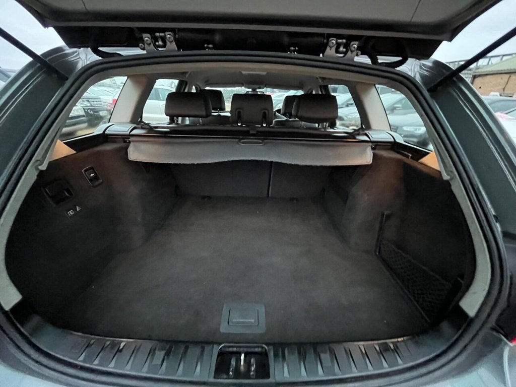 Used BMW 3 Series 2011 for sale - 77060613: Photo 30