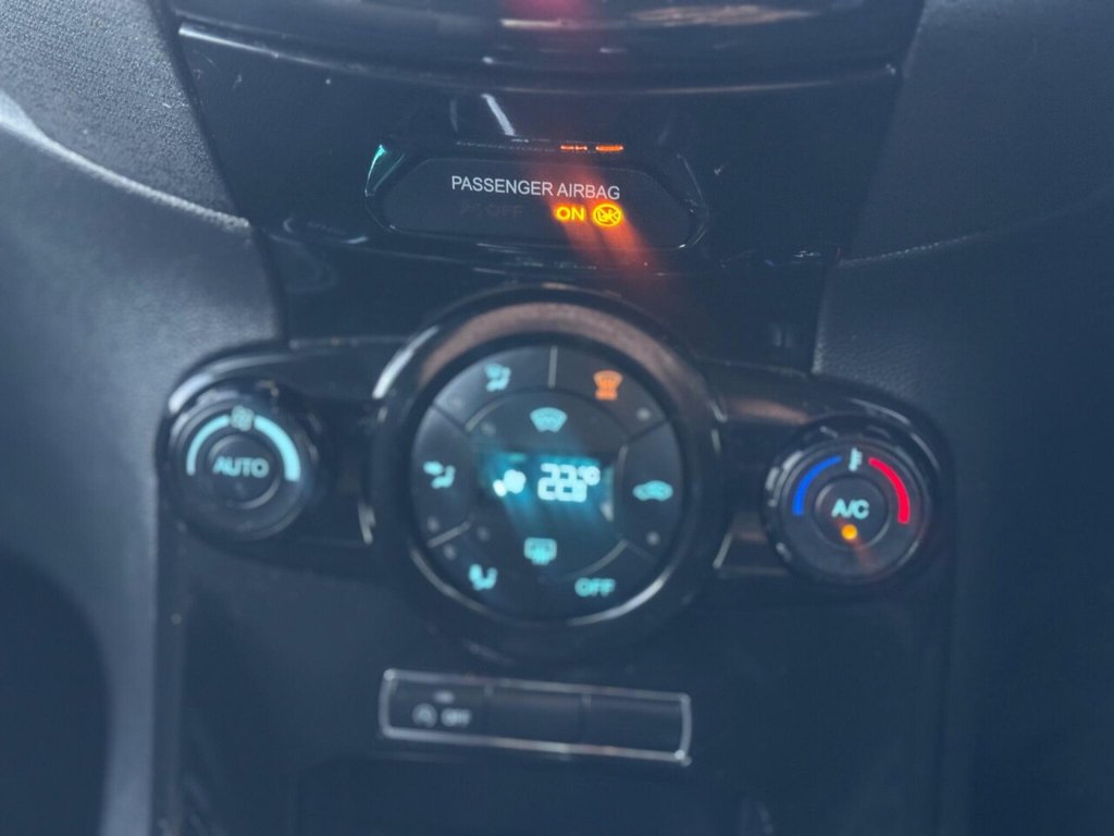 Used Ford Fiesta 2017 for sale - 76758667: Photo 41