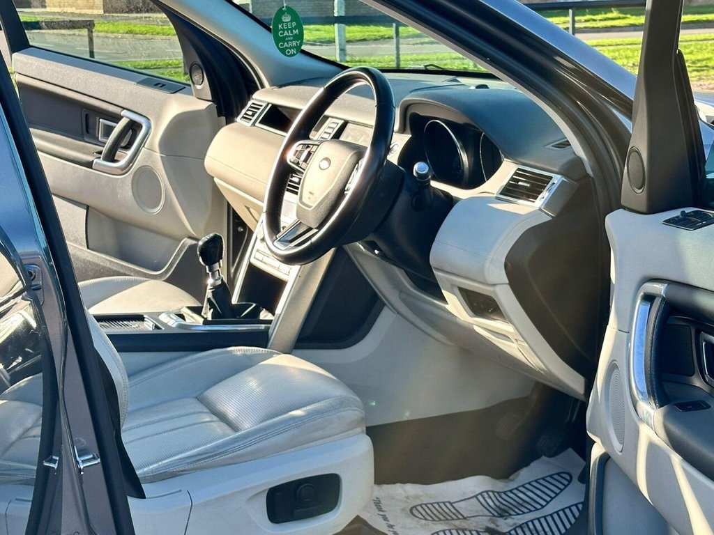 Used Land Rover Discovery Sport 2015 for sale - 76610311: Photo 14