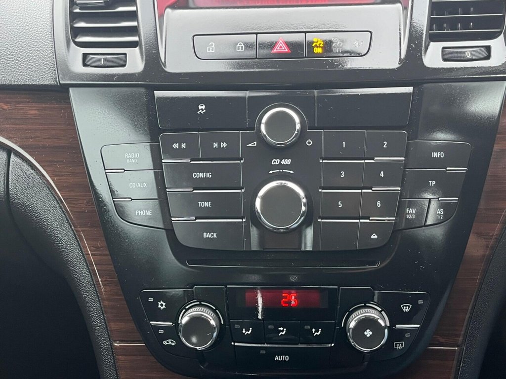 Used Vauxhall Insignia 2010 for sale - 76923824: Photo 30