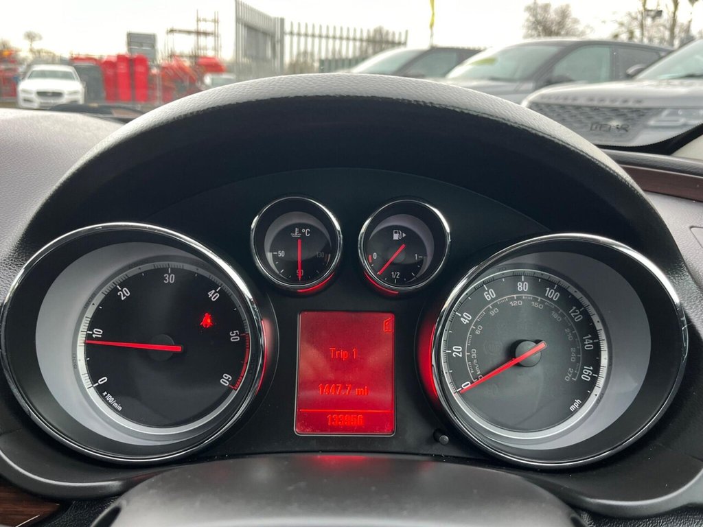 Used Vauxhall Insignia 2010 for sale - 76923824: Photo 32