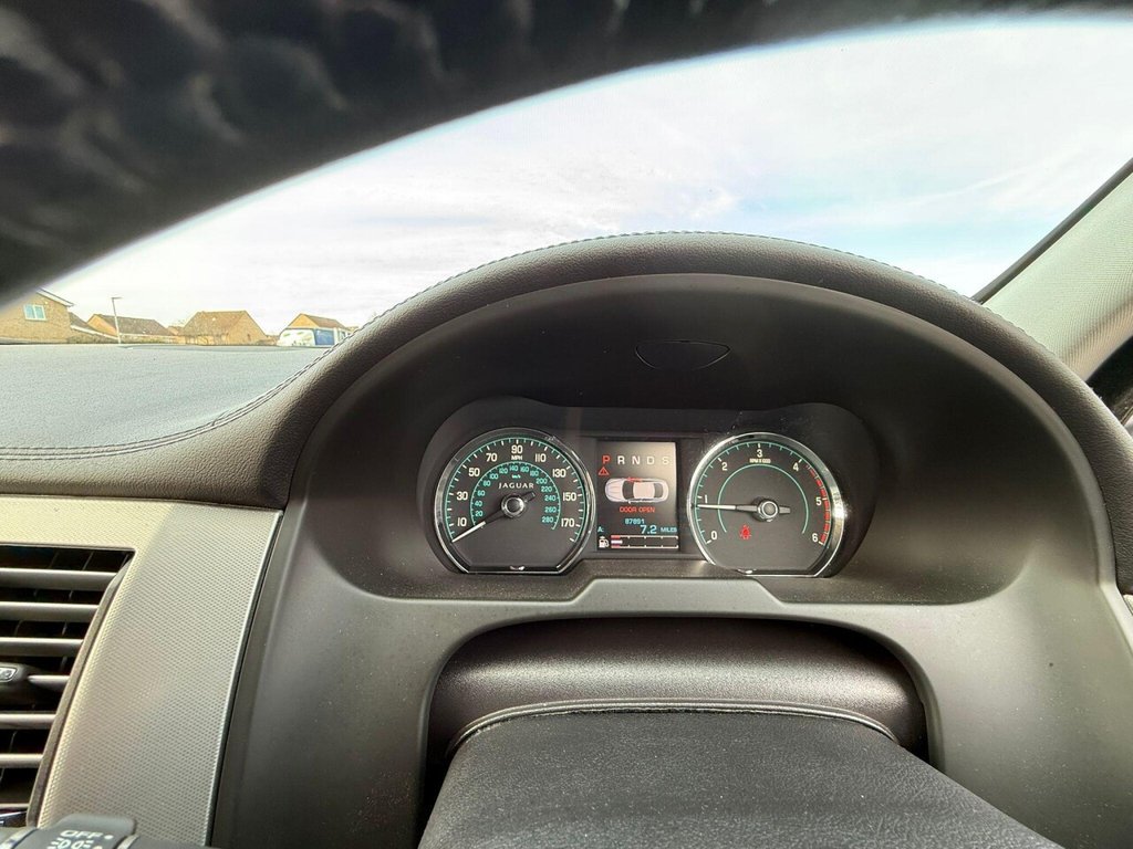 Used Jaguar XF 2012 for sale - 77911007: Photo 28