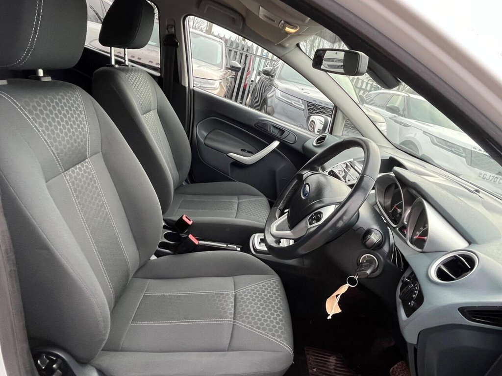 Used Ford Fiesta 2011 for sale - 77413441: Photo 26