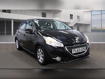 Peugeot - 208