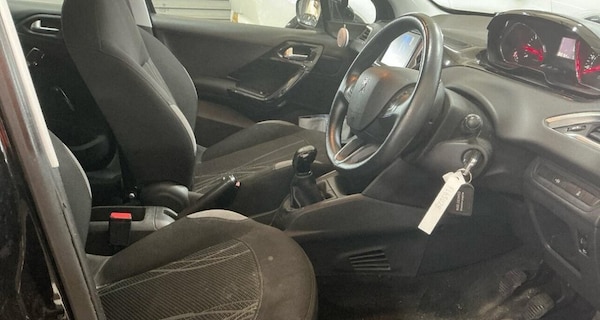 Used Peugeot 208 2013 for sale - 76168540: Photo 7