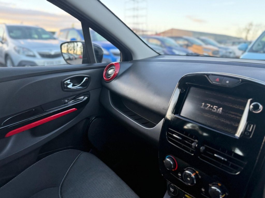 Used Renault Clio 2014 for sale - 76496217: Photo 13