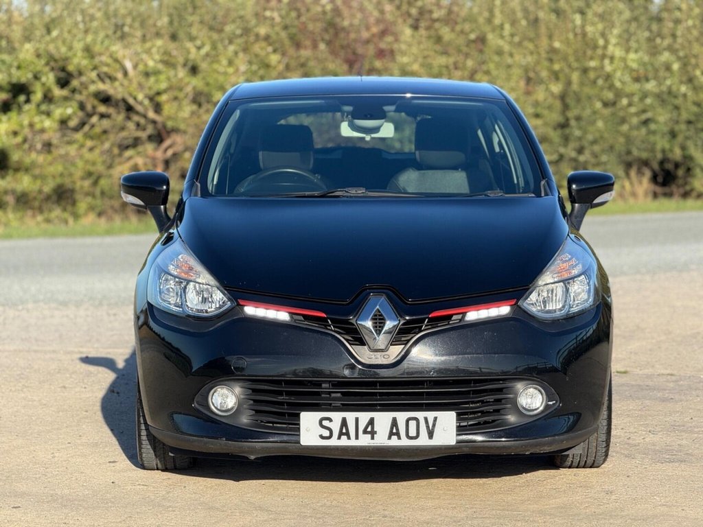 Used Renault Clio 2014 for sale - 76496217: Photo 2