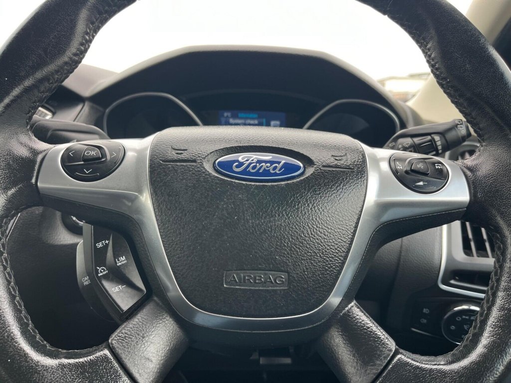 Used Ford Focus 2014 for sale - 76372577: Photo 16
