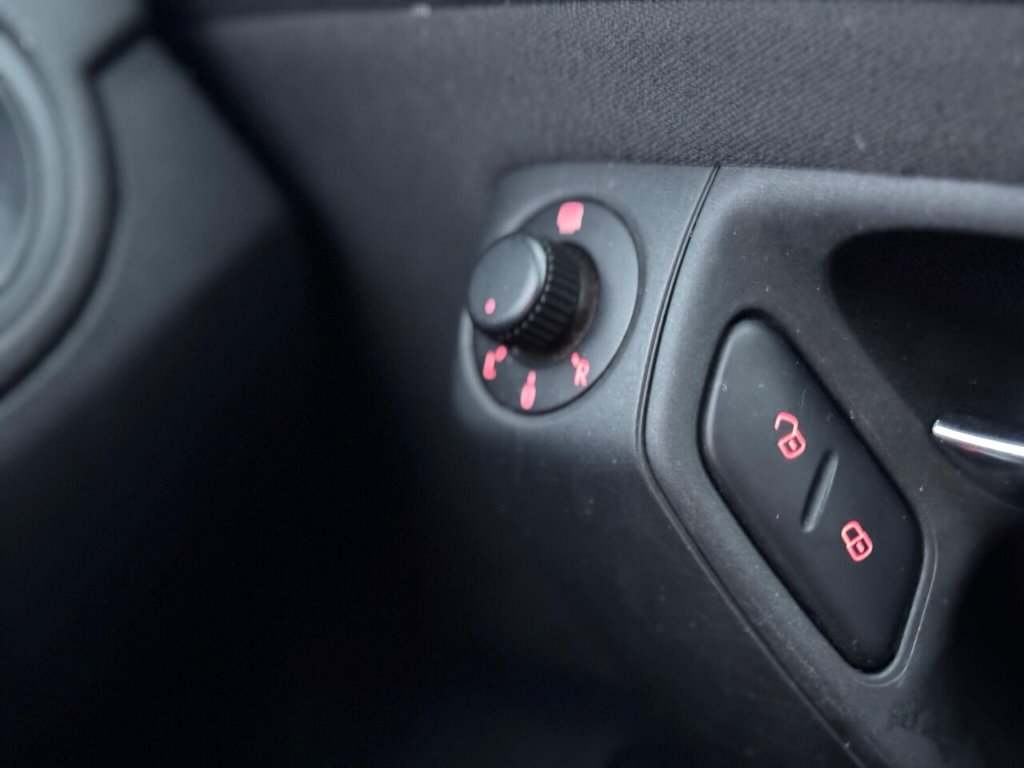 Used Volkswagen Polo 2009 for sale - 77218593: Photo 34