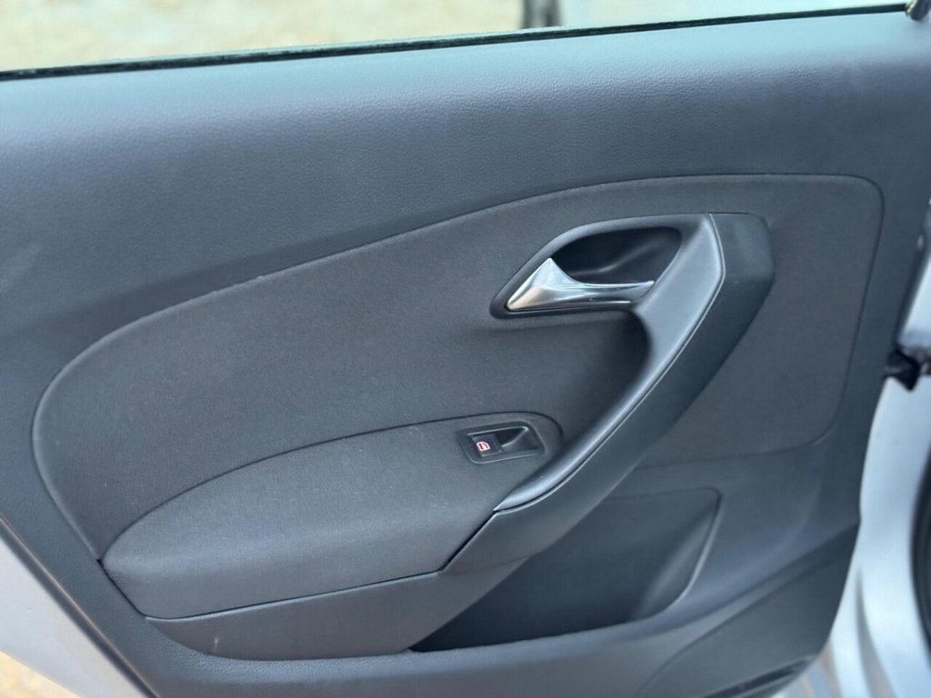 Used Volkswagen Polo 2009 for sale - 77218593: Photo 44