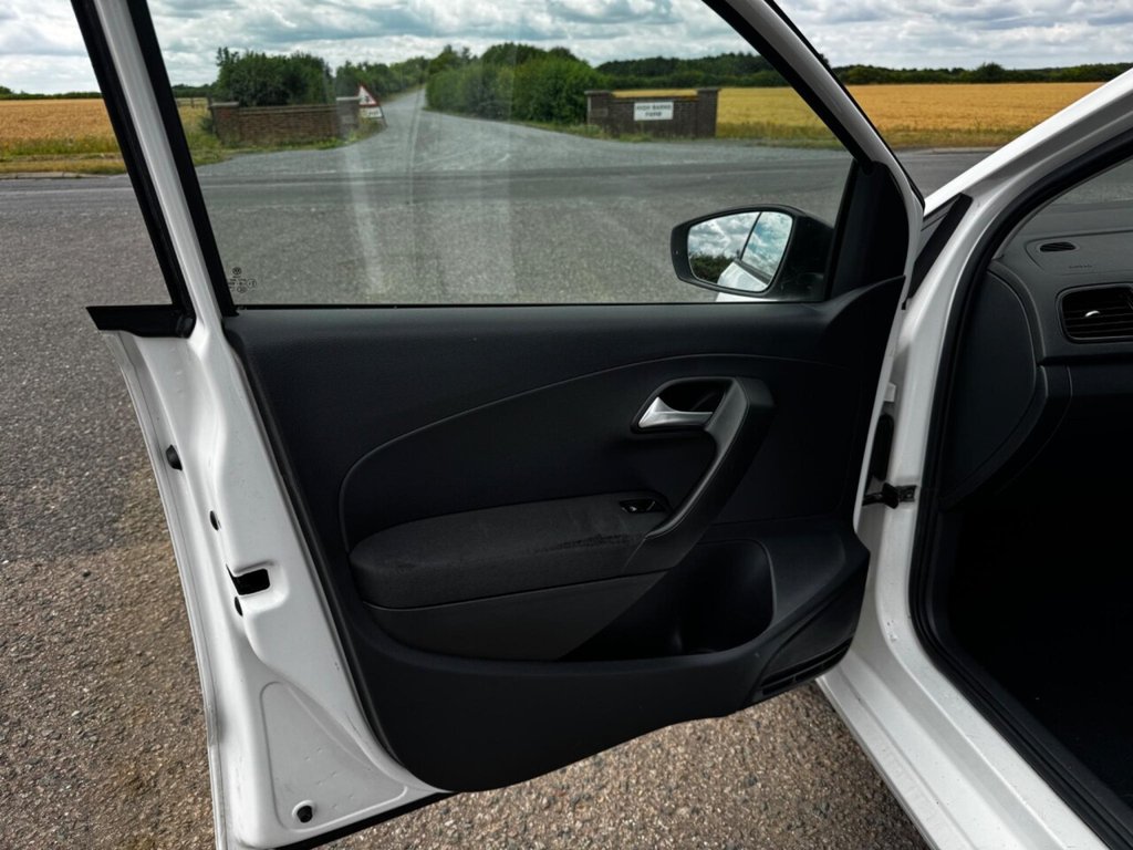 Used Volkswagen Polo 2012 for sale - 76841013: Photo 20